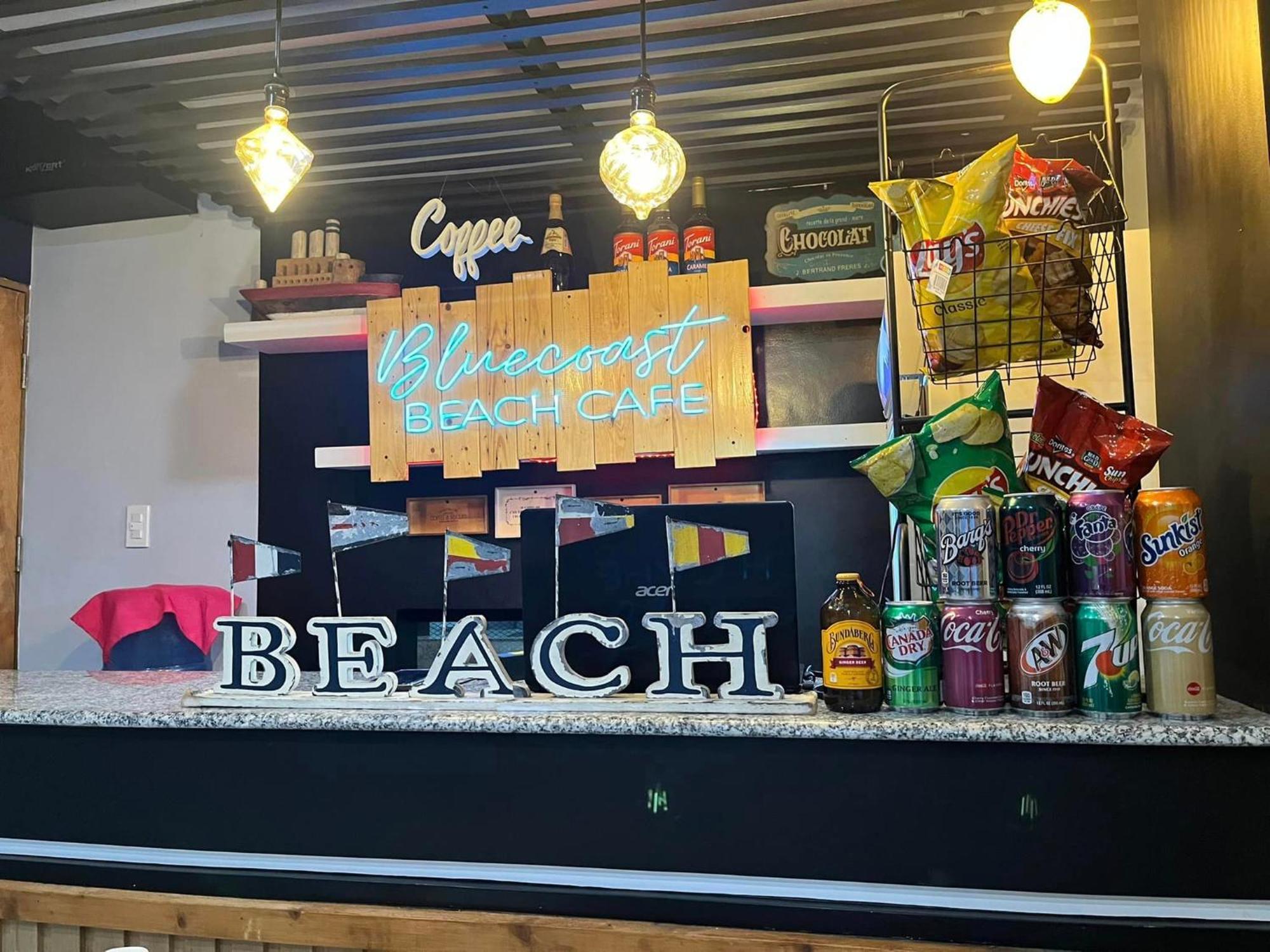 Blue Coast Beach Hotel Santa Ana  エクステリア 写真
