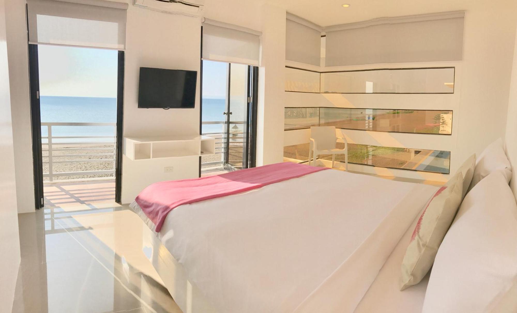 Blue Coast Beach Hotel Santa Ana  エクステリア 写真