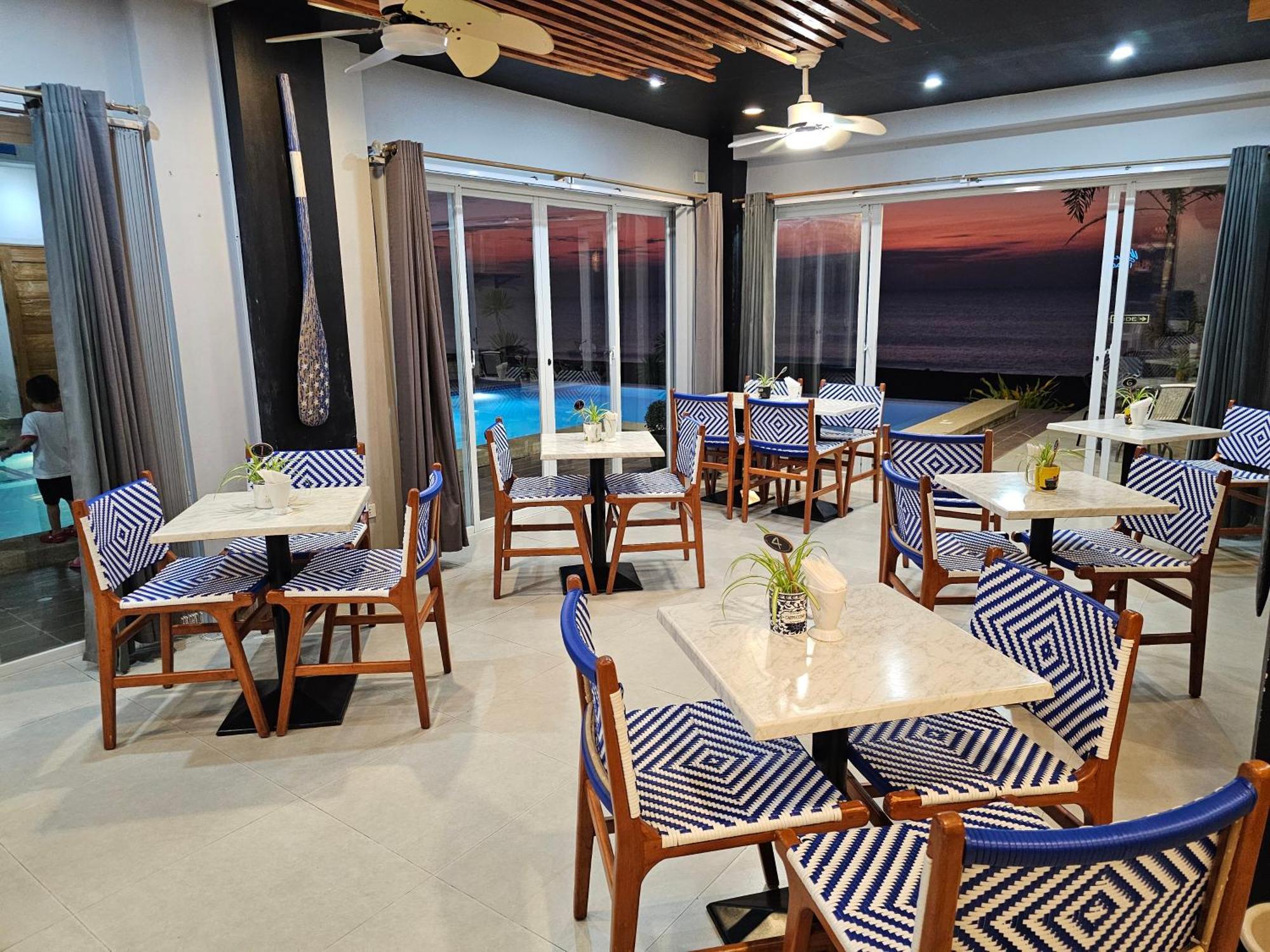 Blue Coast Beach Hotel Santa Ana  エクステリア 写真